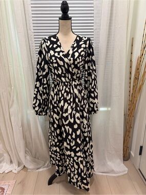 Black and Cream Printed Long-Sleeve Wrap Maxi Dress